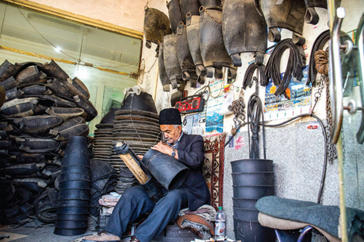 خیابان سرخس مشهد، خیابان عجایب ‌المشاغل