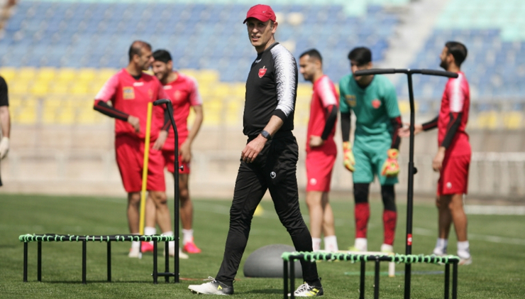 شایعه استعفای گل محمدی را پرسپولیسی‌ها جدی نگیرند!