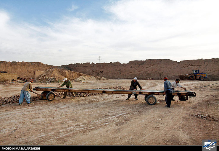 جزئیات عیدی کارگران؛ چه کسانی کمترین و بیشترین عیدی را می‌گیرند؟ + جدول (۱۴ بهمن‌ماه ۱۴۰۰)