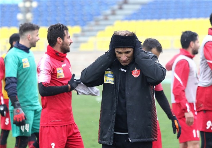 گل محمدی برای جذب مهاجم جدید پرسپولیس عجله نمی‌کند