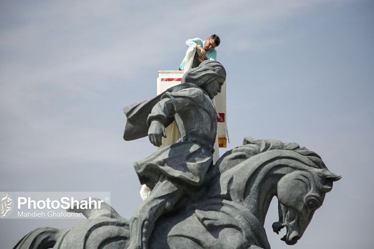 یادمان گذر سیاوش از آتش در جلوخان آرامگاه فردوسی رونمایی شد