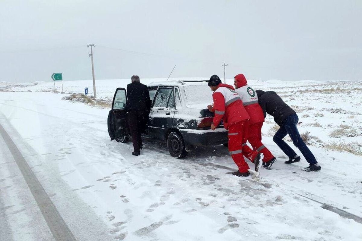 آماده‌باش هلال احمر برای بارش برف و باران در ۱۹ استان کشور (۸ بهمن ماه ۱۴۰۱)