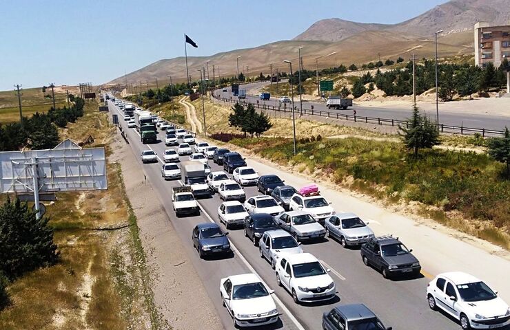 تردد بیش از ۸۷ درصد زائران به مشهد با وسیله نقلیه شخصی | ساماندهی بازگشت زائران در اولویت است