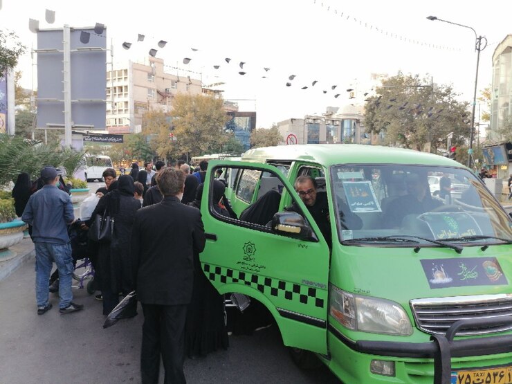 خدمت‌رسانی صلواتی ۱۳۵ دستگاه تاکسی ون و سدان در دهه پایانی ماه صفر