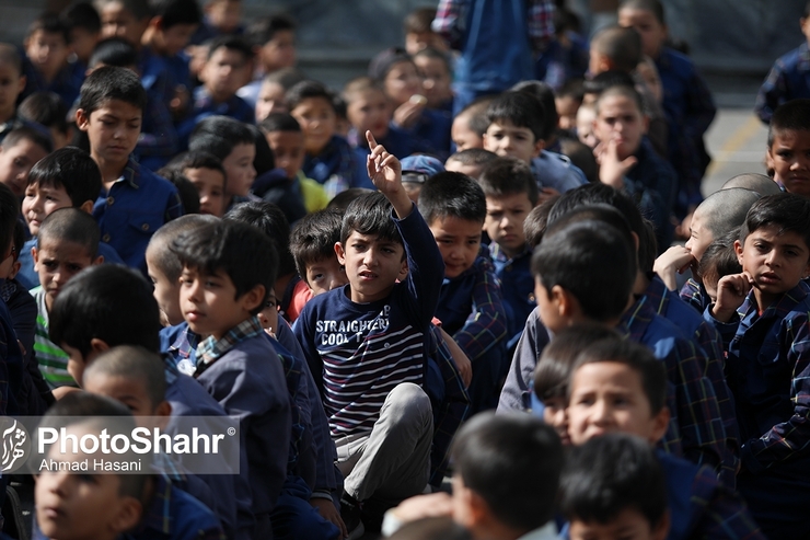 شوق دانش آموزان در آغاز سال تحصیلی و گلایه والدین از کمبودها | آغاز مهر با بی‌مهری‌هایش