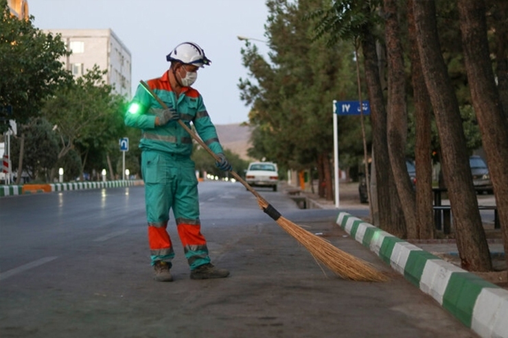 بیش از هزار و ۲۰۰ پاکبان و نیروی خدمات شهری مشهد آماده باش شدند