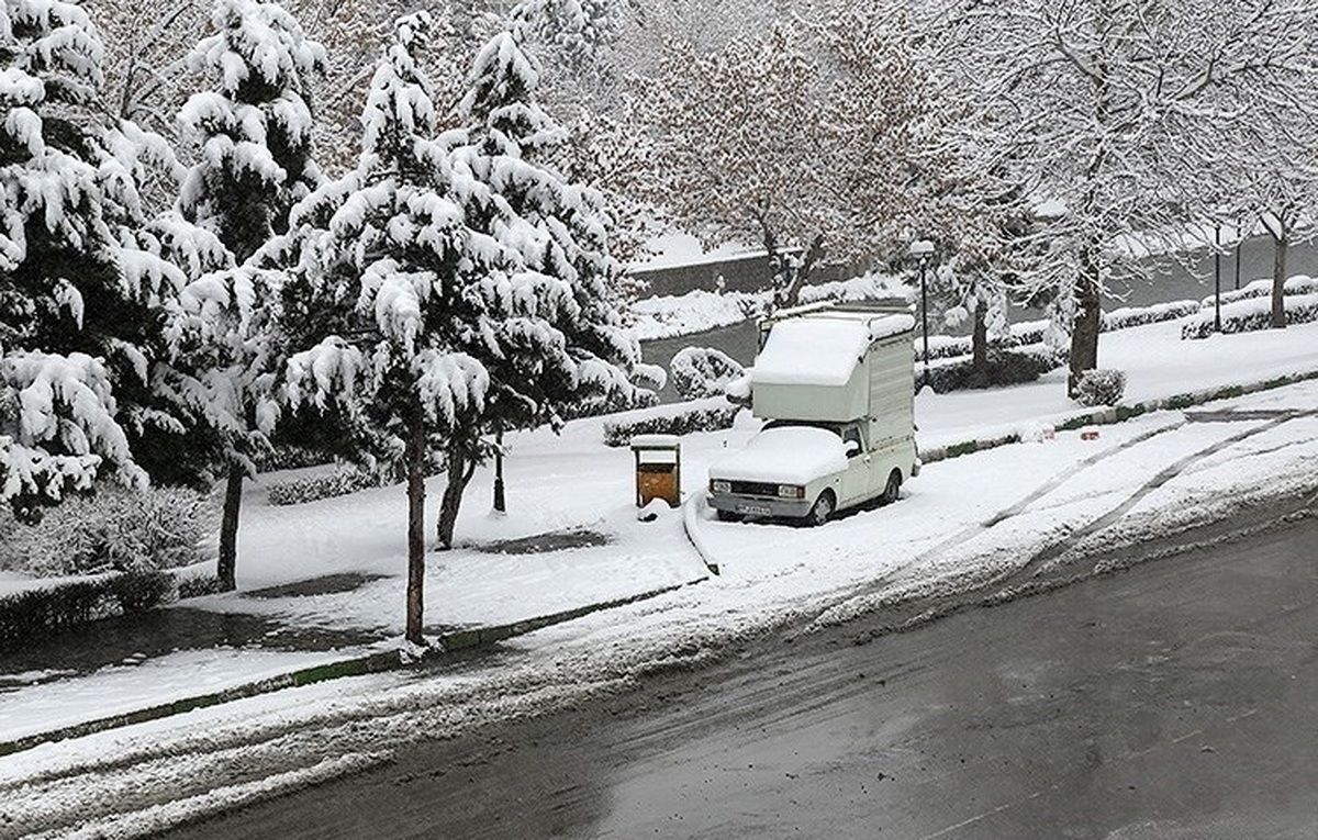 ویدئو| بارش سنگین برف در همدان (۱۴ اسفند ۱۴۰۲)