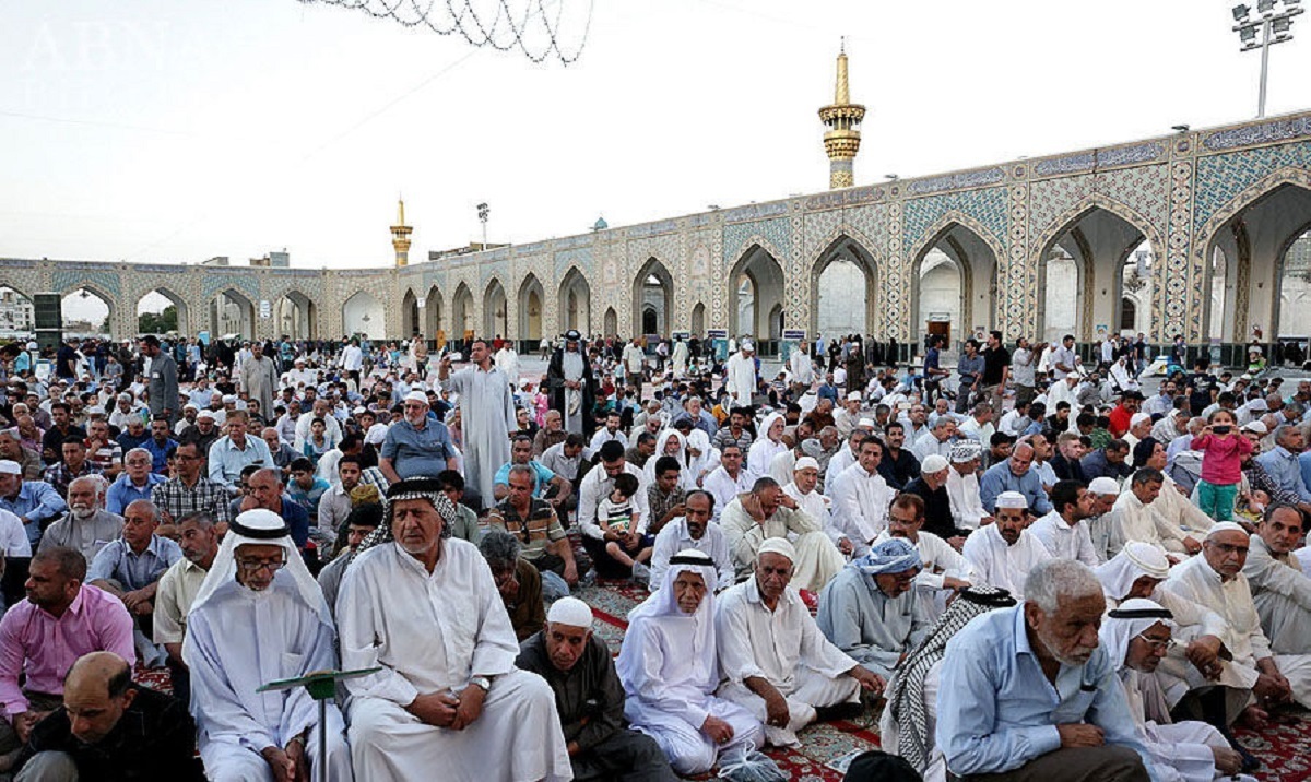 برپایی جشن غدیر ویژه زائران اردو و عرب زبان در حرم رضوی