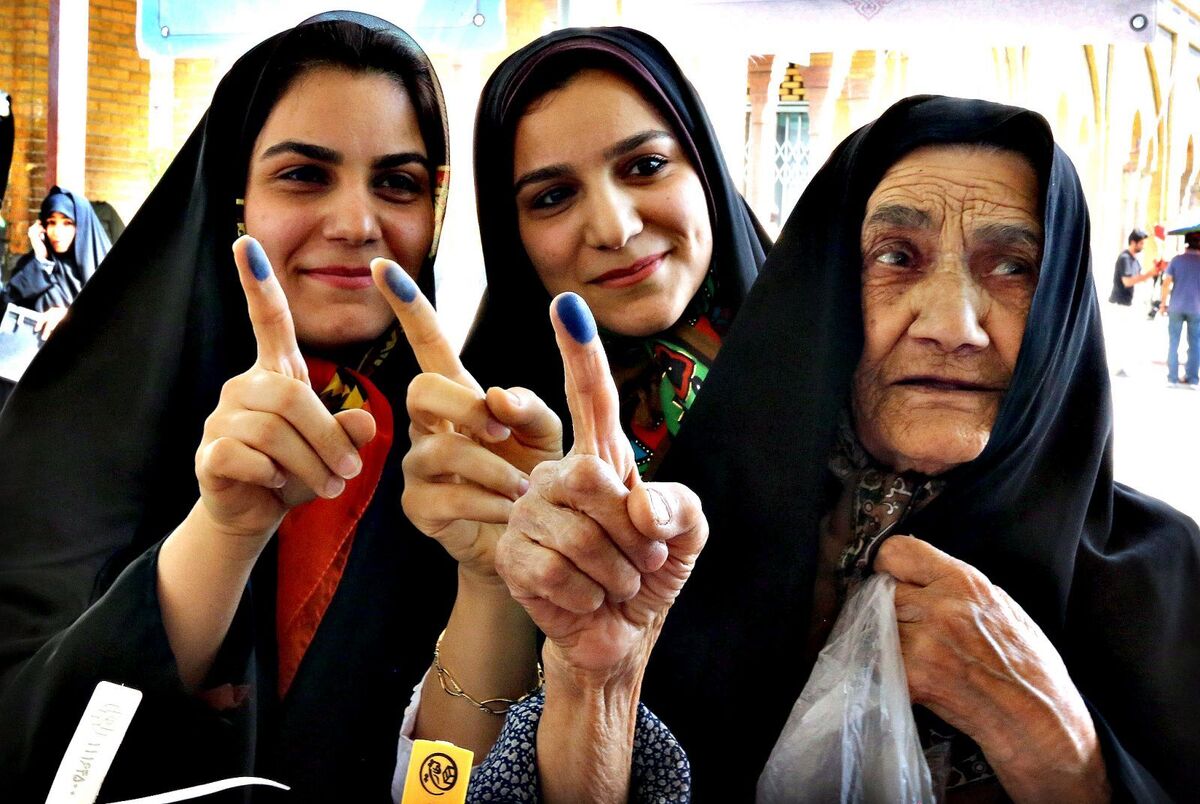 بررسی مشارکت سیاسی زنان | مسائل زنان ایرانی متفاوت با سایر کشورهاست
