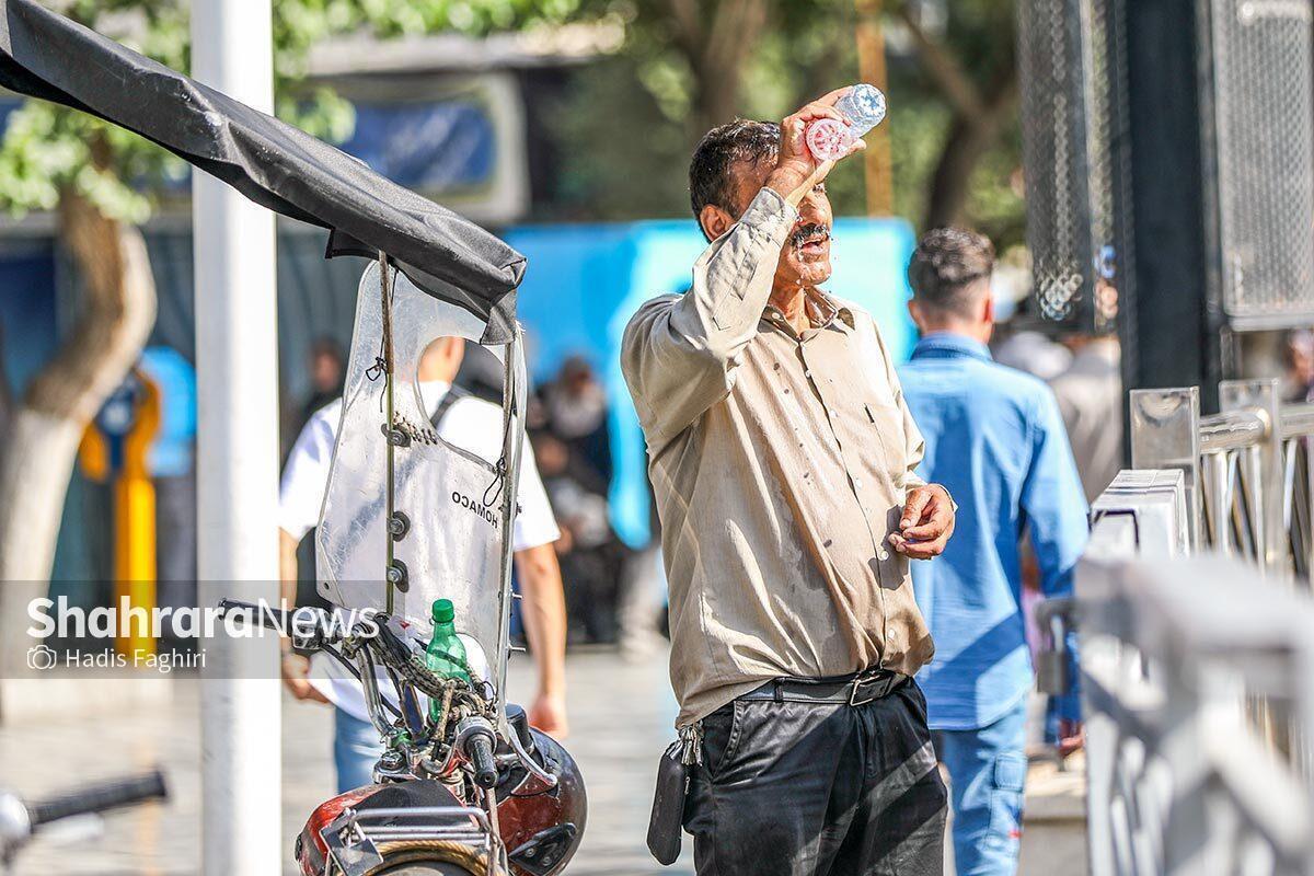 امدادرسانی اورژانس به ۱۴ مورد گرمازدگی در سه روز اخیر در خراسان‌رضوی