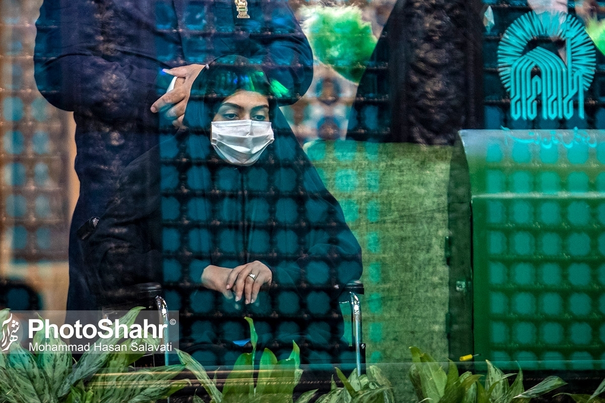 استجابت به شرط «رضا» | نیم روزی جستجو در میان نامه‌های زائران ضریح بارگاه ثامن الحجج (ع)