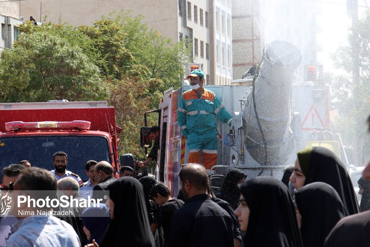 خدمت‌رسانی نیروهای خدمات شهری در مراسم جاماندگان اربعین | فعالیت ۴۵۰ پاکبان در مسیر پیاده‌روی